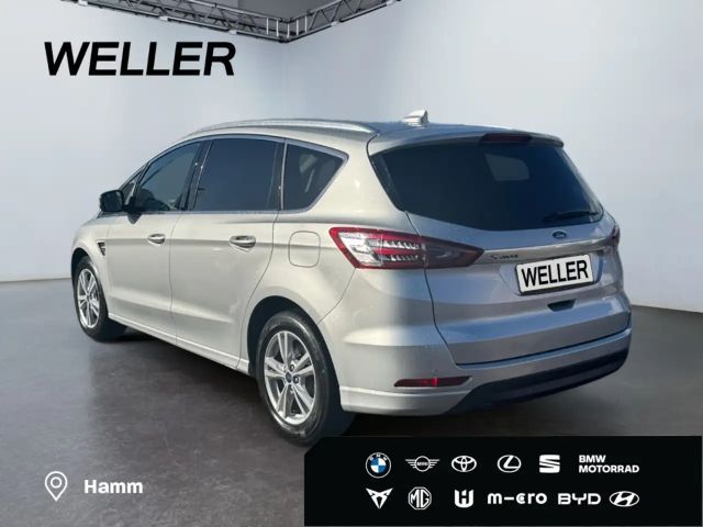 Ford S-Max Titanium