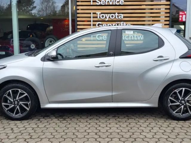 Toyota Yaris Hatchback Team D VVT-i