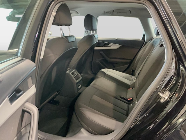 Audi A4 40 TFSI Avant S-Tronic