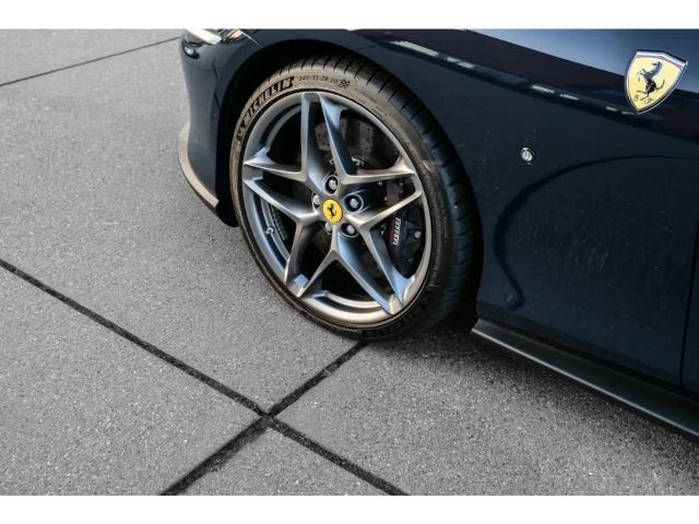 Ferrari Roma *1.Hd*Carbon+LED*MagneRide*Alcantara*