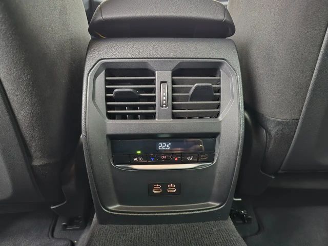 BMW 320 320i M-Sport Touring