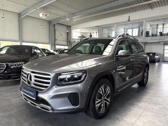 Mercedes-Benz GLB 250 4MATIC Premium