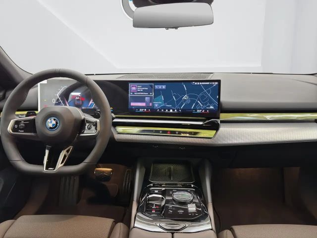 BMW 530 530e Touring