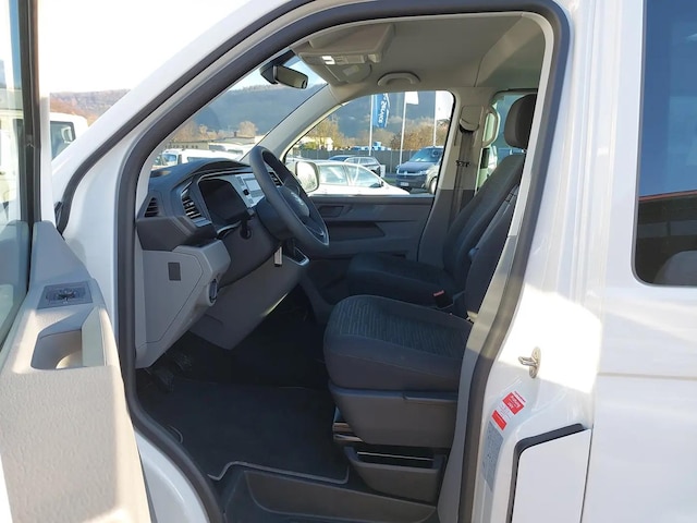 Volkswagen Caravelle 2.0 TDI T6