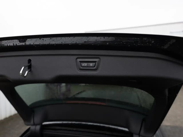 BMW 320 320d M-Sport Touring