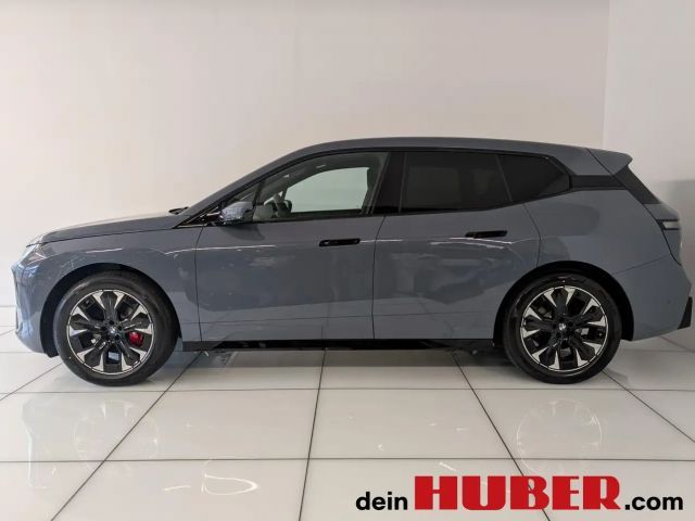 BMW iX xDrive45