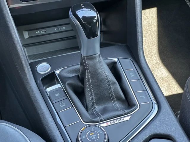 Volkswagen Tiguan Allspace DSG R-Line Style