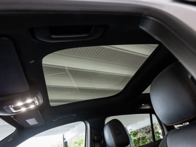 Mercedes-Benz GLA 200 AMG Line