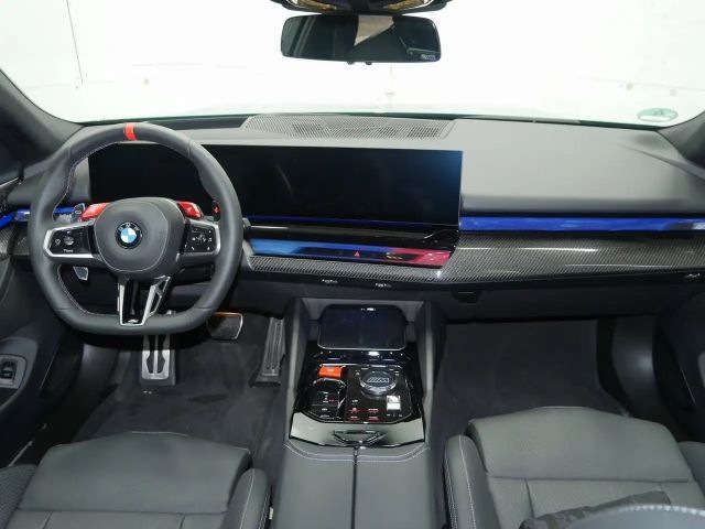 BMW M5 Touring B&W SOUND+ICONIC GLOW+KAMERA+ACC+HUD