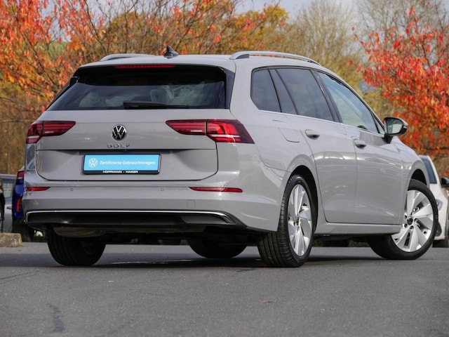 Volkswagen Golf Style Variant