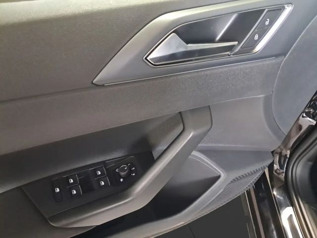 Volkswagen Polo DSG IQ.Drive R-Line