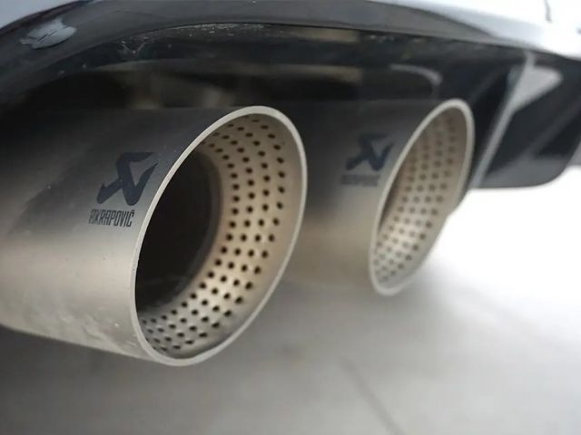 Volkswagen Golf 2.0 TSI DSG