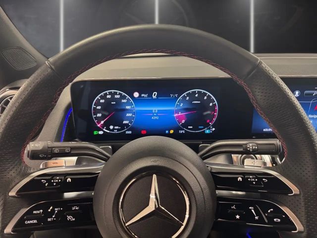 Mercedes-Benz GLB 200 AMG Line