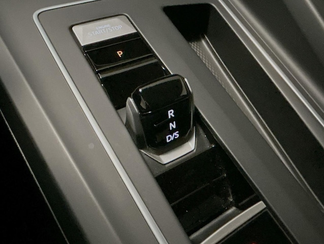 Volkswagen Golf 1.5 eTSI Golf VIII