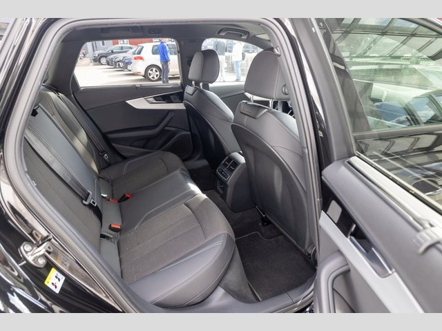 Audi A4 45 TFSI Avant Quattro S-Tronic