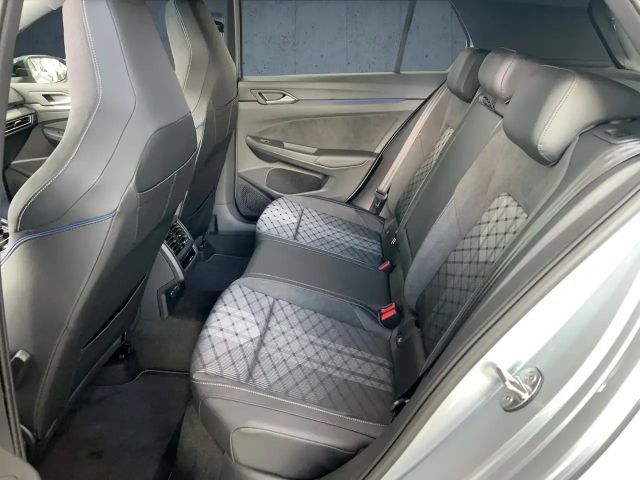 Volkswagen Golf 1.5 eTSI DSG Style