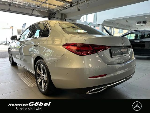 Mercedes-Benz C 200 AVANTGARDE Sedan