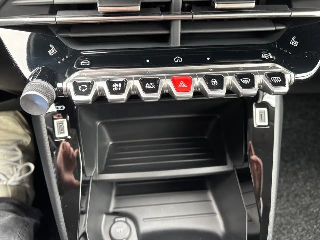 Peugeot 208 Executive