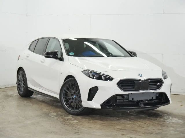 BMW 135 Sedan xDrive