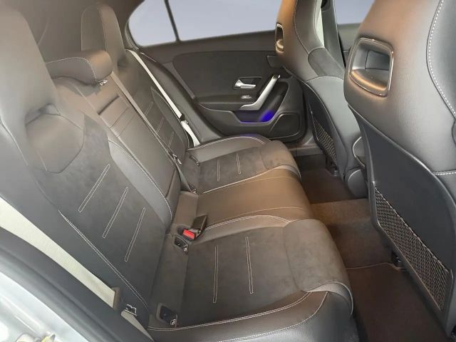 Mercedes-Benz A 180 AMG Line Coupé