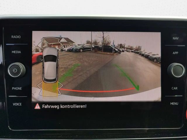 Volkswagen T-Roc 1.5 TSI DSG R-Line