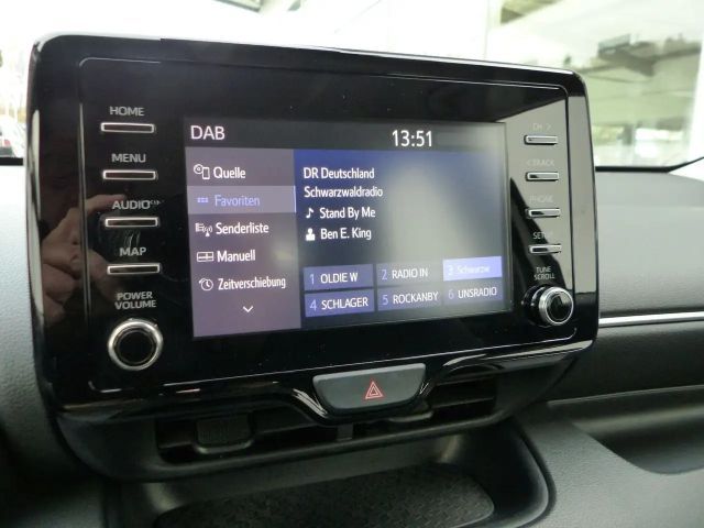 Toyota Yaris Hatchback Hybride Team D