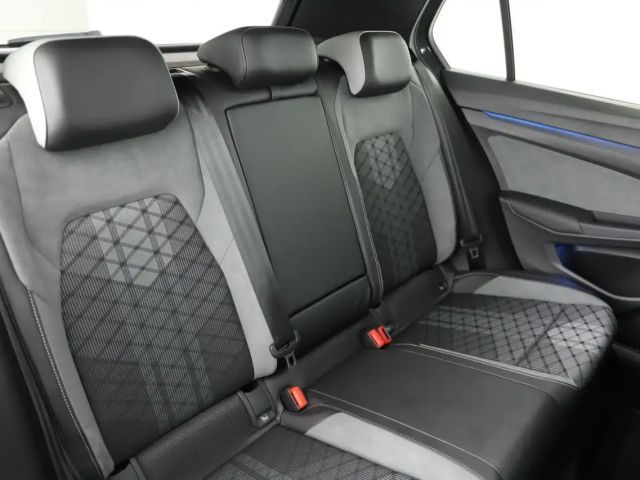 Volkswagen Golf 2.0 TDI DSG Golf VIII R-Line