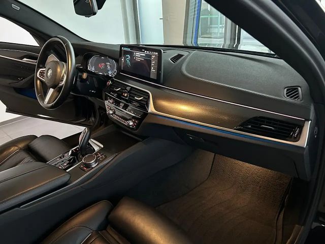 BMW 530 530e M-Sport Touring xDrive