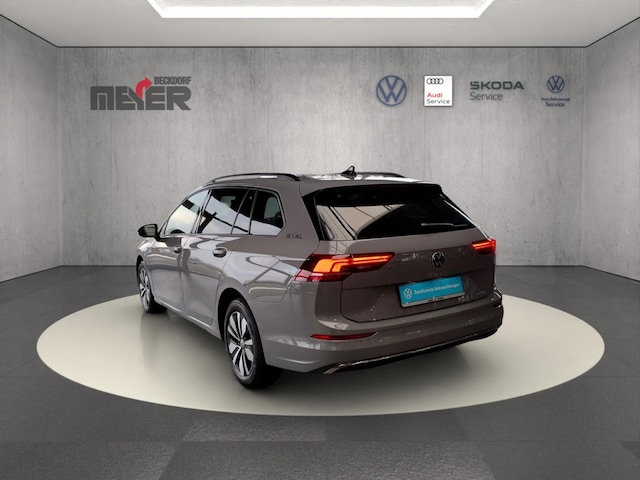 Volkswagen Golf 1.5 eTSI DSG Variant