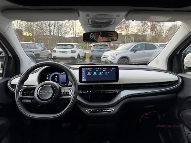 Fiat 500e +Rückfahrkam.+Klimaaut.+Tempomat+Sitzheizung