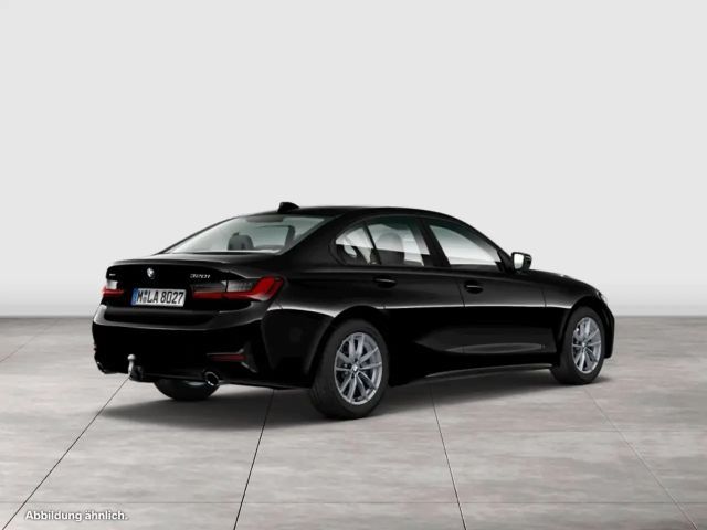 BMW 320 320i Advantage pakket Sedan xDrive