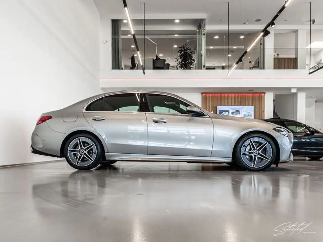 Mercedes-Benz C 300 AMG Line C 300 d Sedan