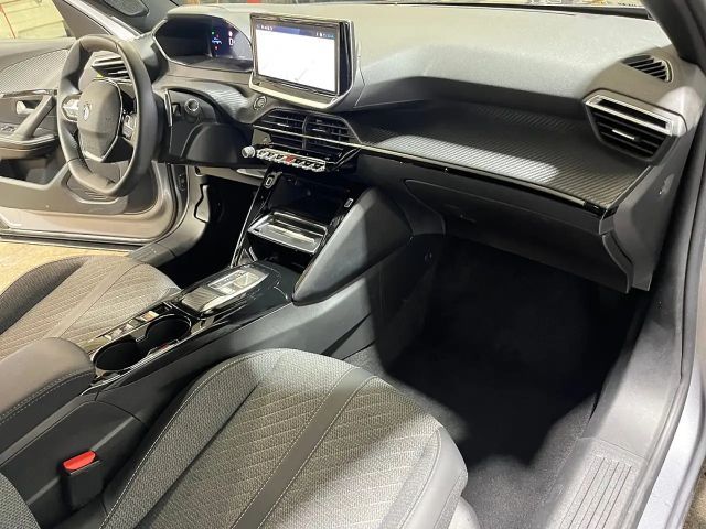 Peugeot 2008 Allure Pack EAT8 PureTech