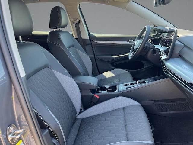 Volkswagen Golf 1.5 eTSI DSG Golf VIII