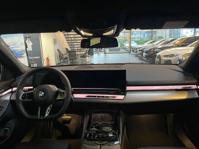 BMW 520 520i M-Sport Sedan