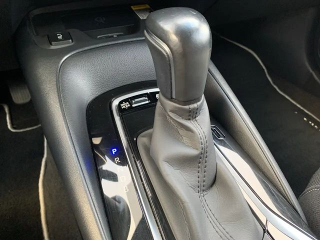 Toyota Corolla Hybride Team D