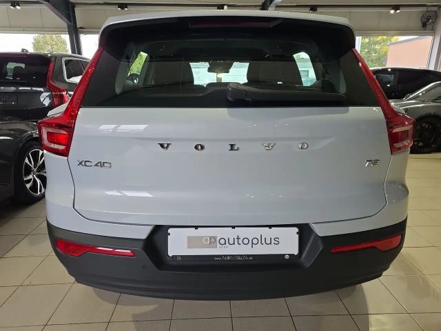 Volvo XC40 Core Momentum