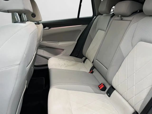 Volkswagen Golf DSG Style Variant