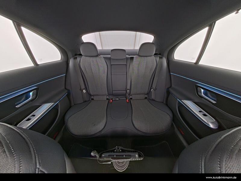 Mercedes-Benz E 200 AVANTGARDE Sedan