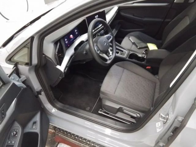 Volkswagen Golf Life eHybrid