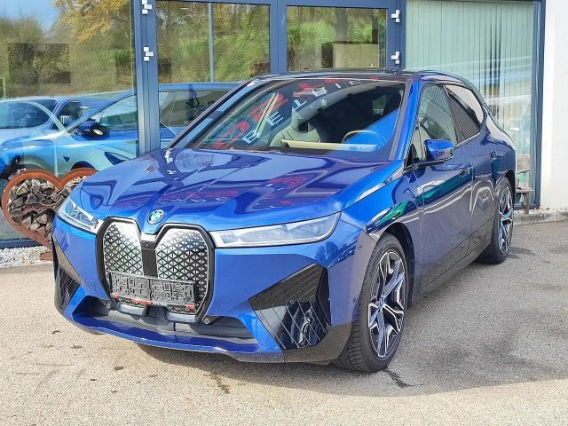 BMW iX xDrive50