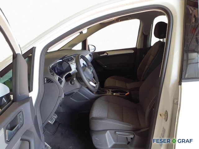 Volkswagen Touran 1.5 TSI DSG R-Line