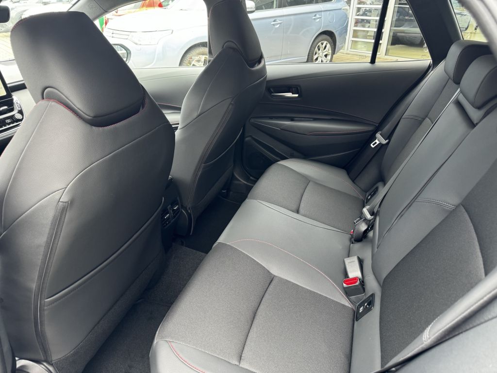 Toyota Corolla Basis GR Touring