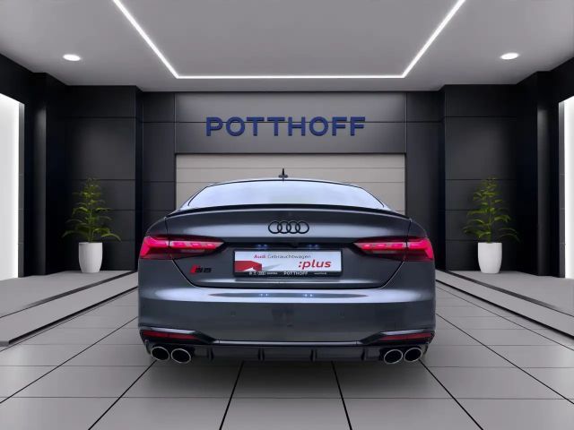 Audi S5 Quattro