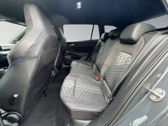 Volkswagen Golf R-Line Variant