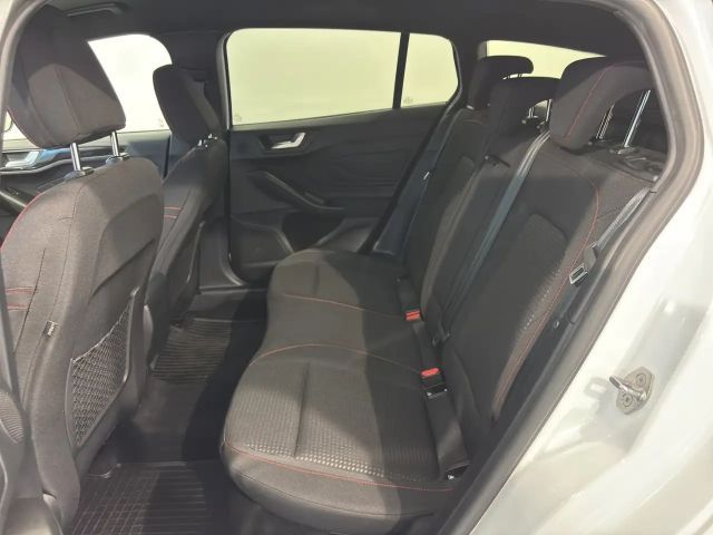 Ford Focus ST Line Wagon