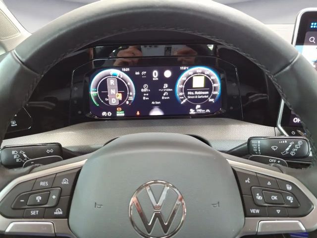 Volkswagen Golf DSG Style eHybrid