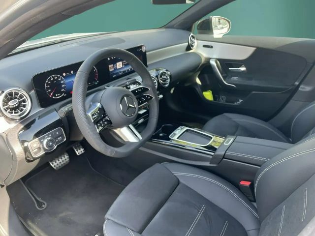 Mercedes-Benz A 200 AMG Line