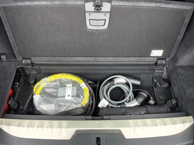 BMW 330 330e M-Sport Touring xDrive