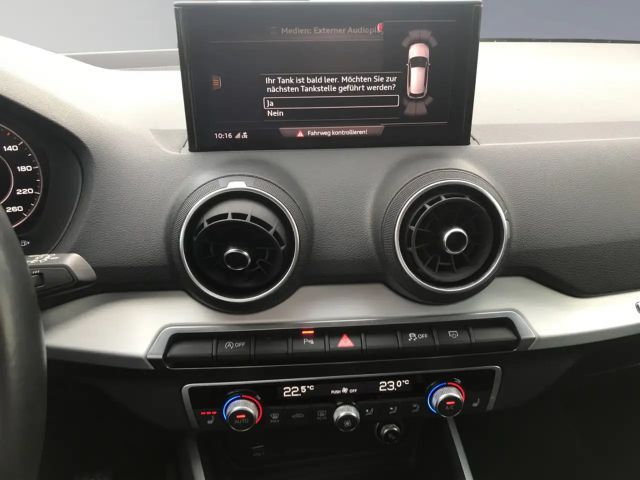 Audi Q2 Navi, Tempomat, Einparkhilfe, Comfort Paket